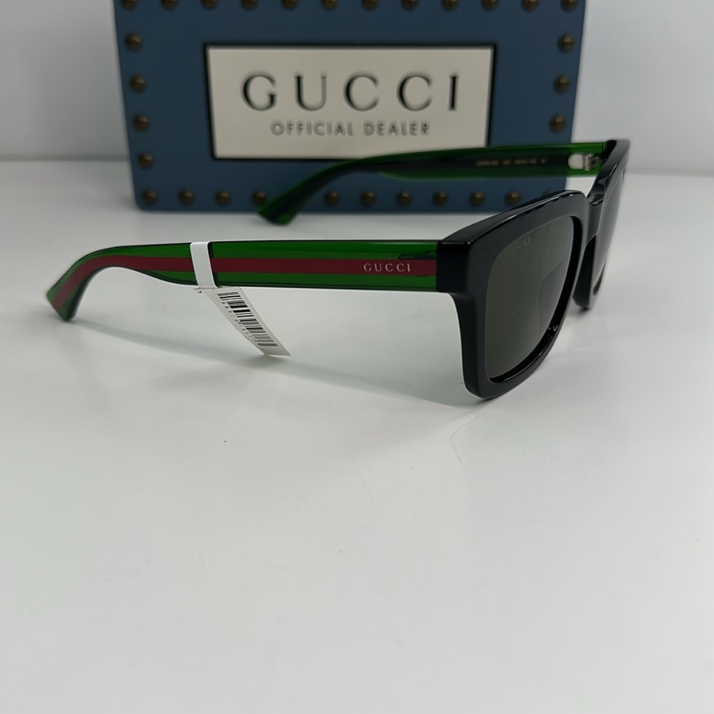 💯- New Authentic Gucci Gucci GG0001SN 002 Black/GREEN/ Red Sunglasses - Picture 7 of 14